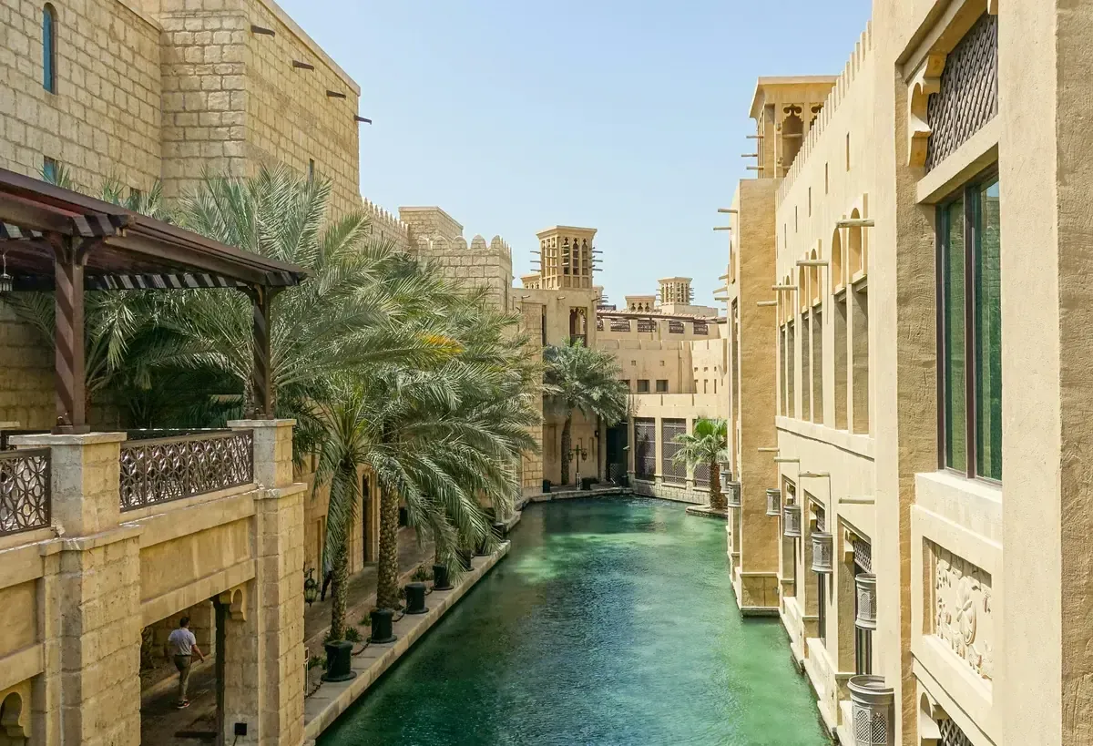 Biuro nieruchomości w Dubaju — spotkanie z doradcą inwestycyjnym